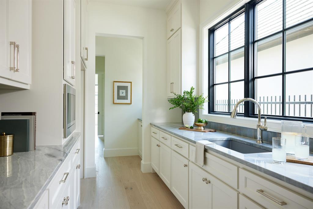 Montrachet - Residential