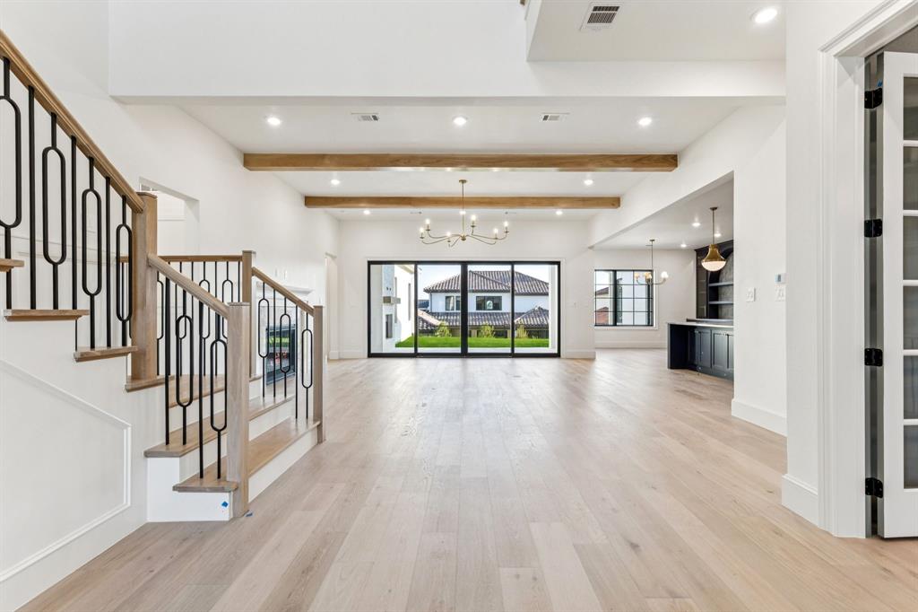 Montrachet - Residential