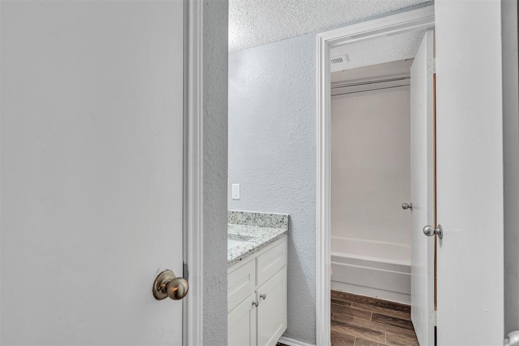 Springtree Crossing Condos - Residential