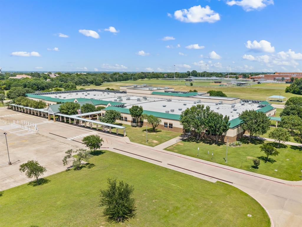 801 Shady Oaks