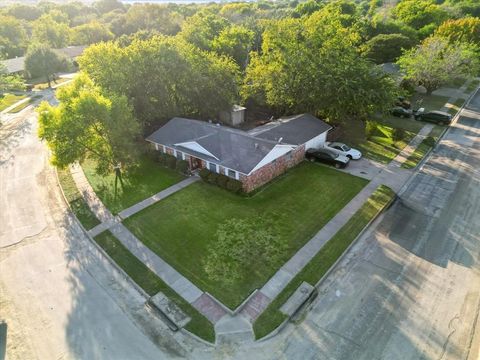 A home in Burleson