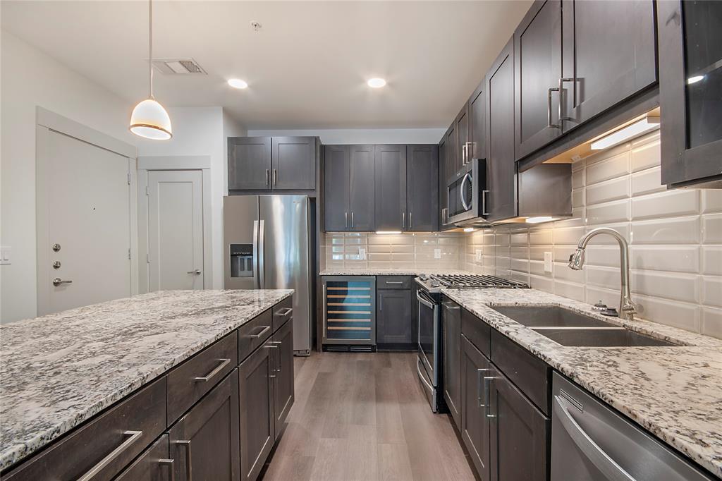 Caruth Place - Residential Lease