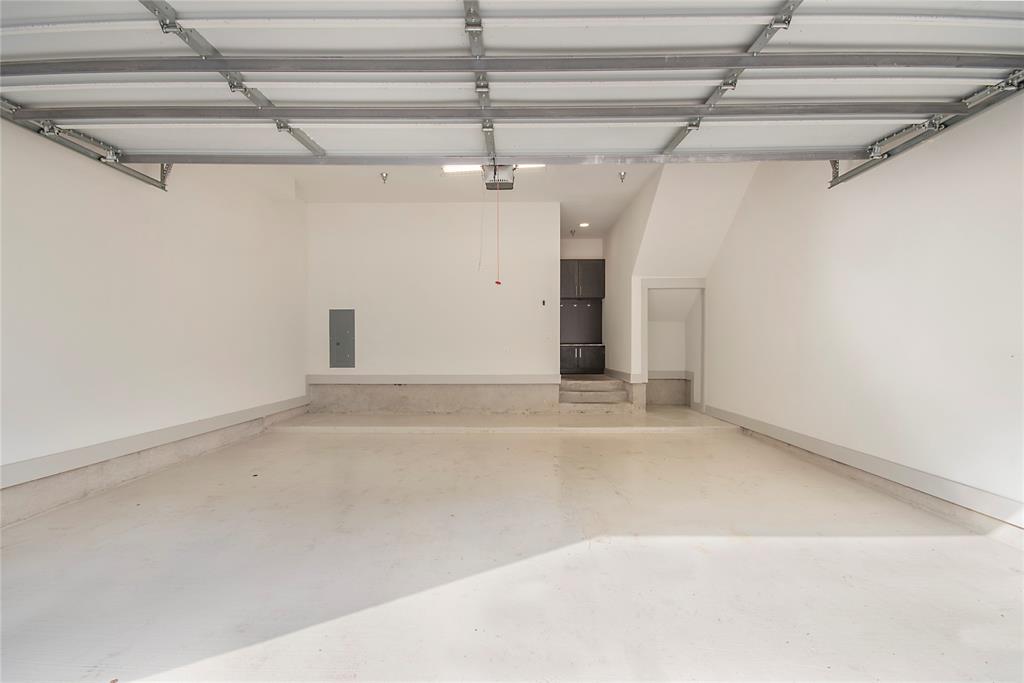 Caruth Place - Residential Lease