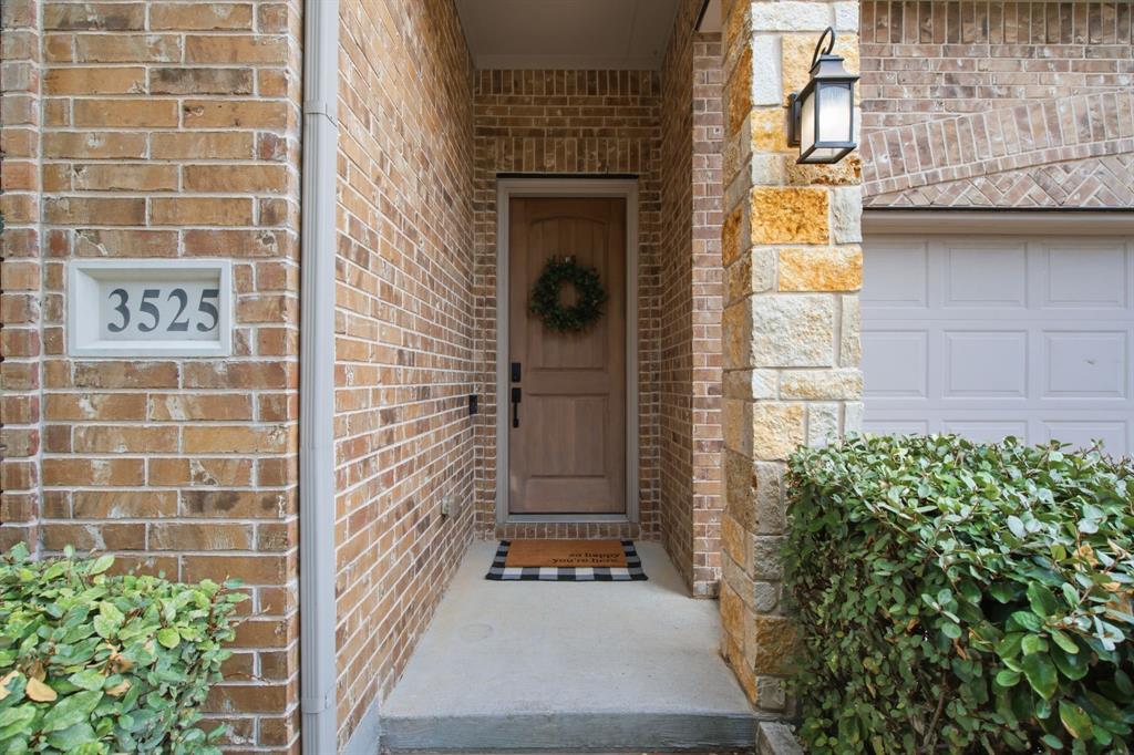 3525 Charleston Drive