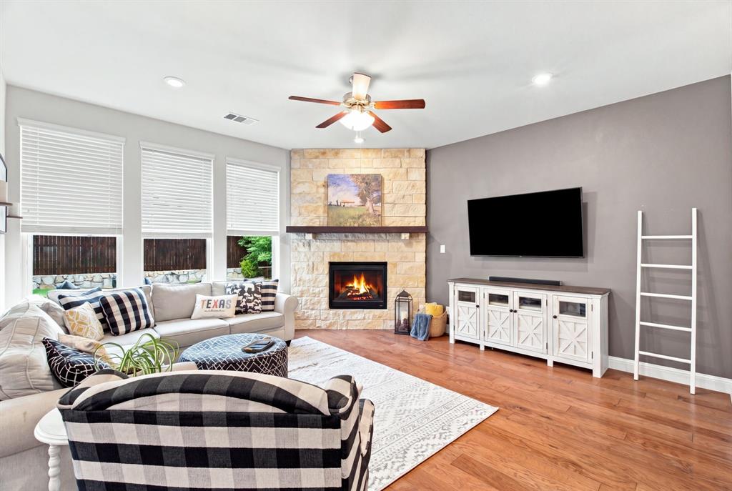 3525 Charleston Drive