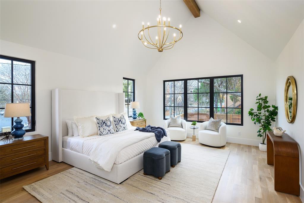 LAKEWOOD ESTATES - Residential