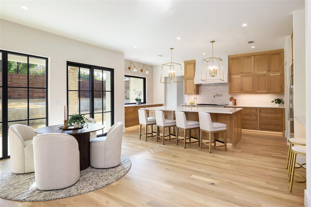 LAKEWOOD ESTATES - Residential