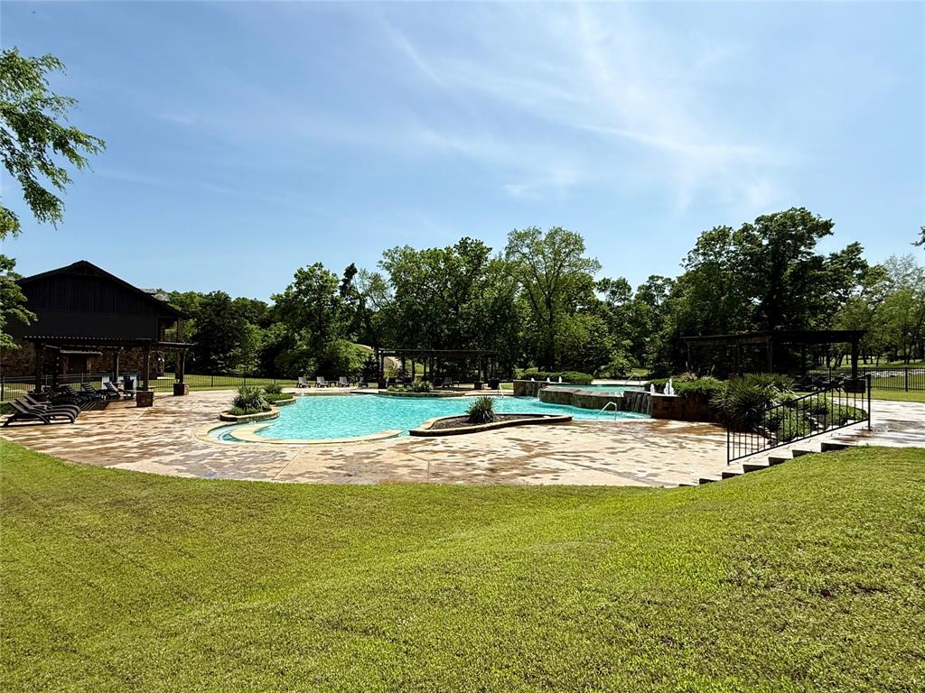 Valhalla Ph 1 - Land