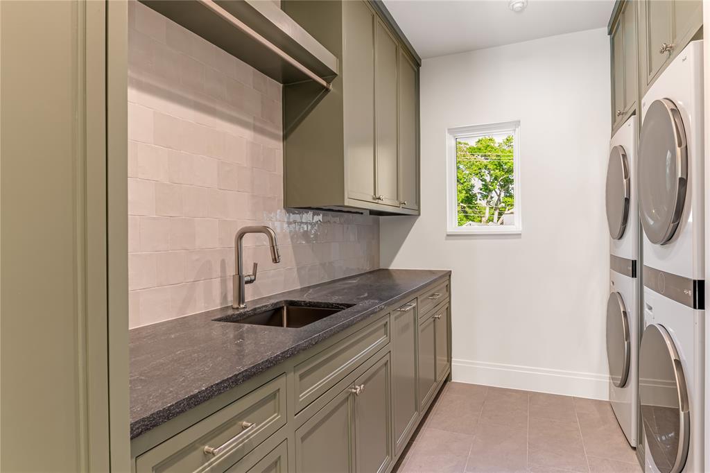 Midway Hills - Residential