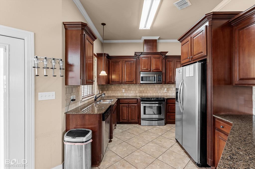 Haughton, Louisiana 71037, United States, 3 Bedrooms Bedrooms, ,2 BathroomsBathrooms,Residential,Active,182452