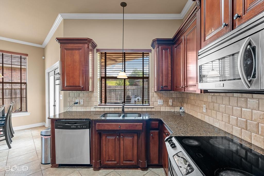 Haughton, Louisiana 71037, United States, 3 Bedrooms Bedrooms, ,2 BathroomsBathrooms,Residential,Active,182452