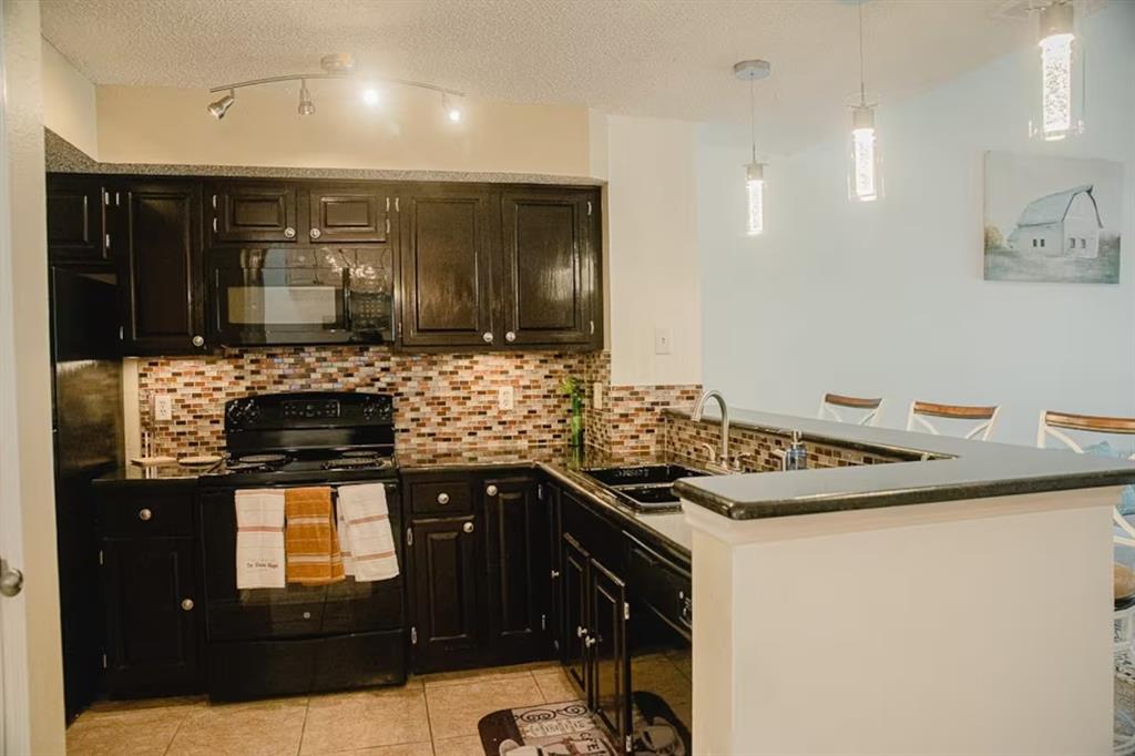 3420 Country Club Drive W 212