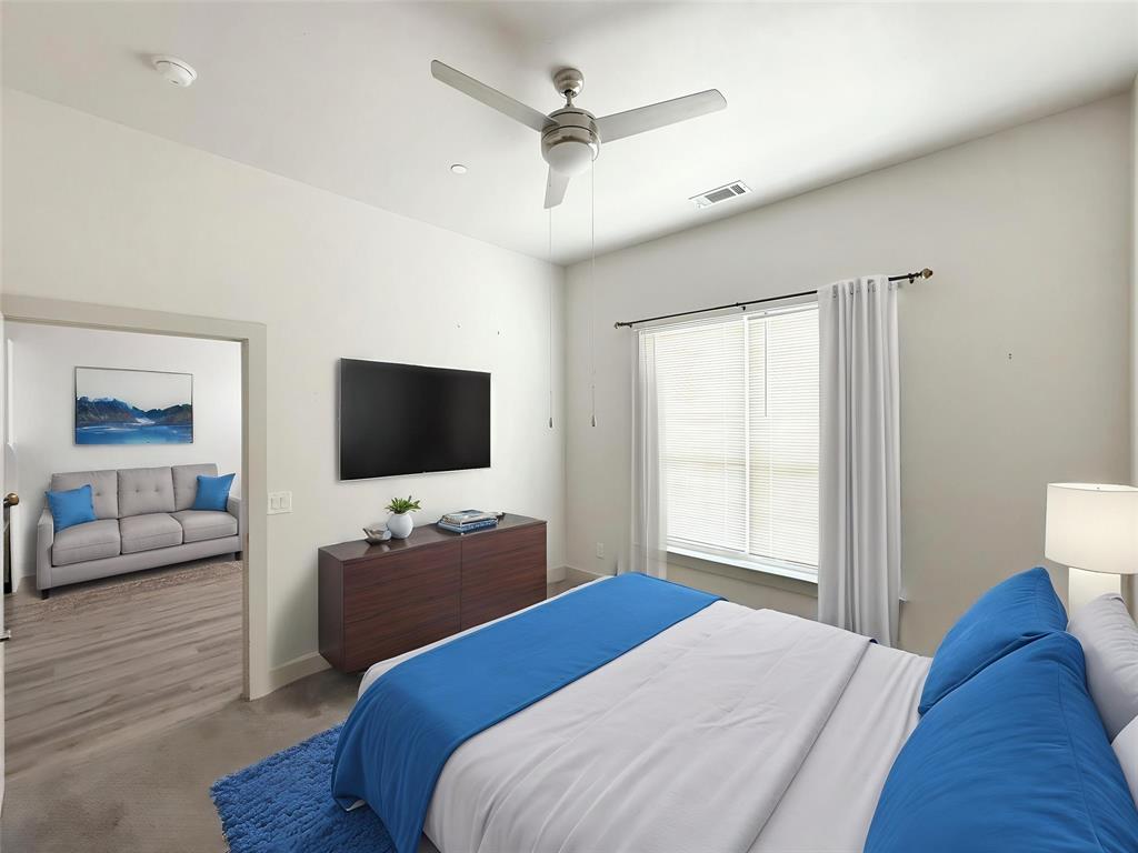 1514 E 15th Street 09