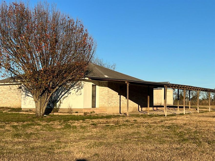 Welcome to your perfect home! Located in the vibrant and growing Van Alstyne, TX, you'll love this 3 bed, 2 bath house with some flex rooms. Everything is open concept with plenty of natural light. Plus, it's just minutes away from Hwy75 and a short drive from Sherman or Mckinney - so no matter where you need to go, it won't be far. But that’s not all! This gorgeous home also features a basket ball court, chicken coupe, storage shed which can be utilized as a office, separate from main house. So don't miss out on this amazing opportunity – come see this beautiful home today!