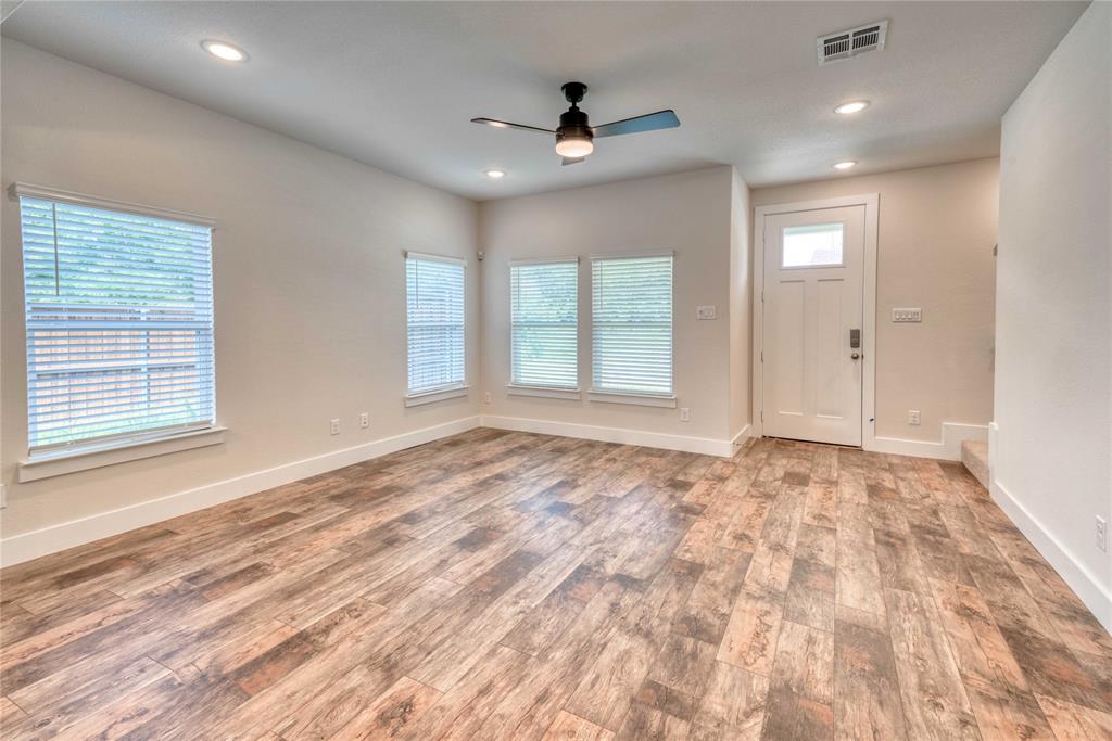 1407 Apricot Lane