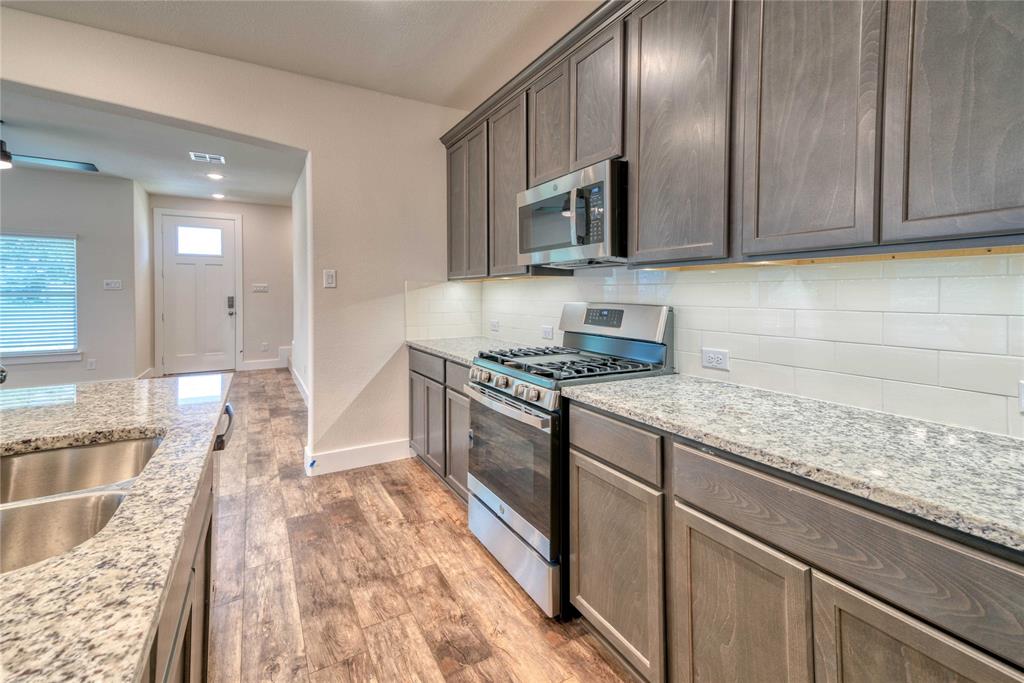 1407 Apricot Lane