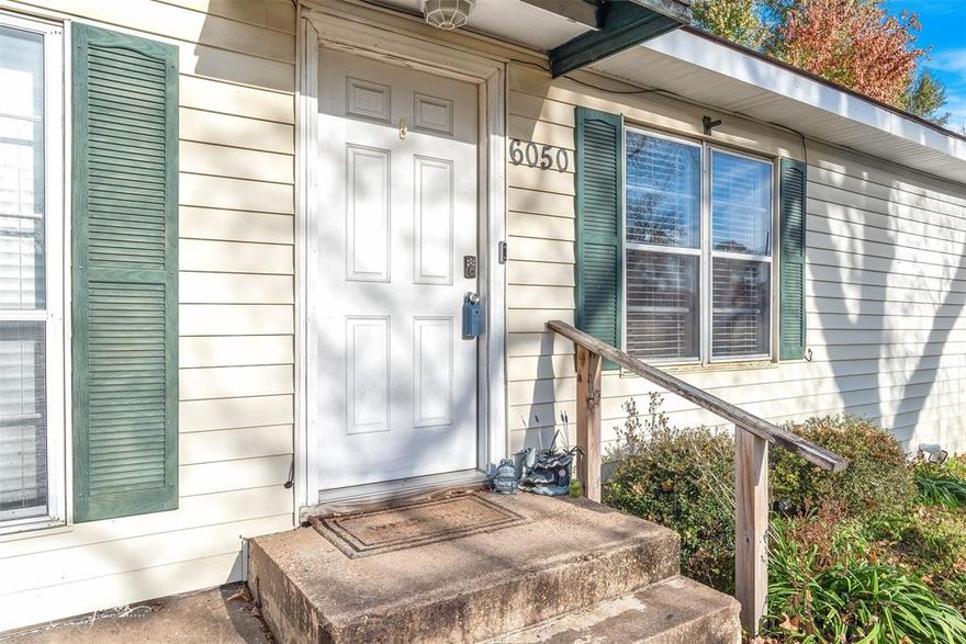 This cozy, country cottage would be a great rental property for an investor or a great starter home! This home is outside the city limits but still close to shopping and restaurants. It has 1,196 square feet that includes three bedrooms and one bathroom. The living, dining, and kitchen space have an open floor plan that’s great for entertaining. The backyard is a great size to create an awesome backyard oasis. The seller will give a $3,500 flooring allowance with a favorable offer. Schedule your showing today!