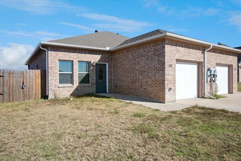 516-518 Wood Gunter TX 75058