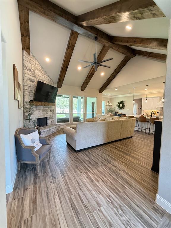 9041 Valley Oak Court