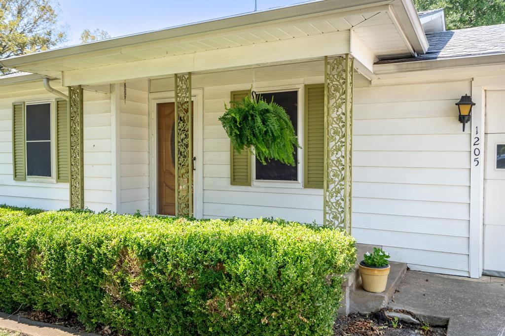 1205 Smirl Drive
