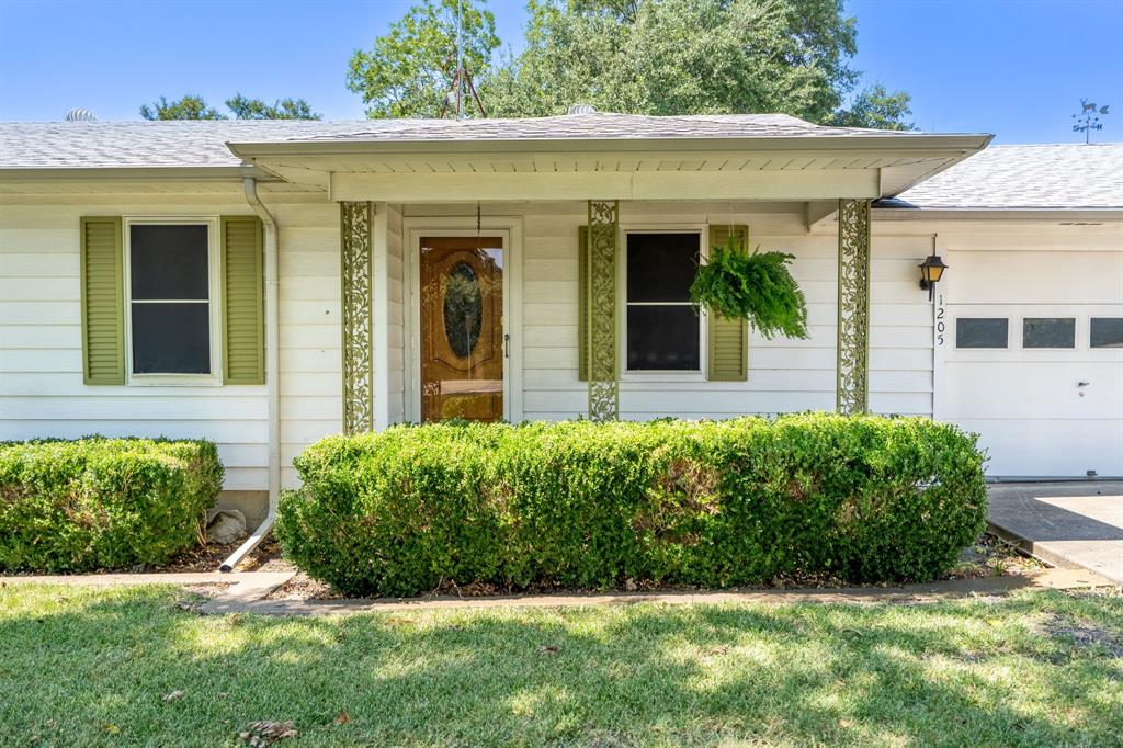 1205 Smirl Drive
