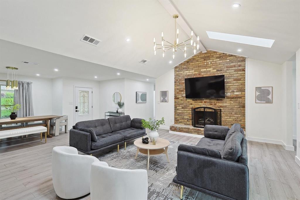 1208 Mayleaf Drive