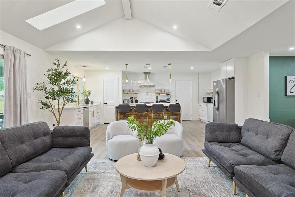 1208 Mayleaf Drive