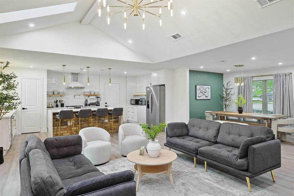 1208 Mayleaf Drive