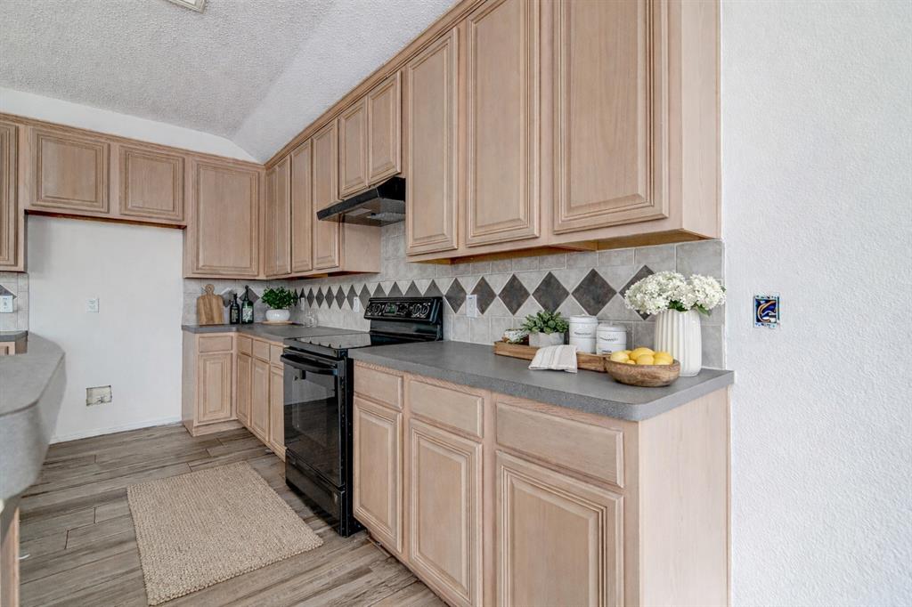 Lakewood Ph Mt Valley 01 Country - Residential