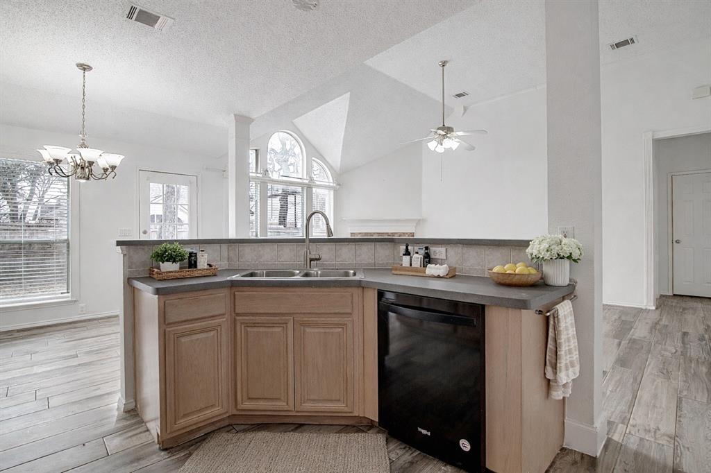 Lakewood Ph Mt Valley 01 Country - Residential