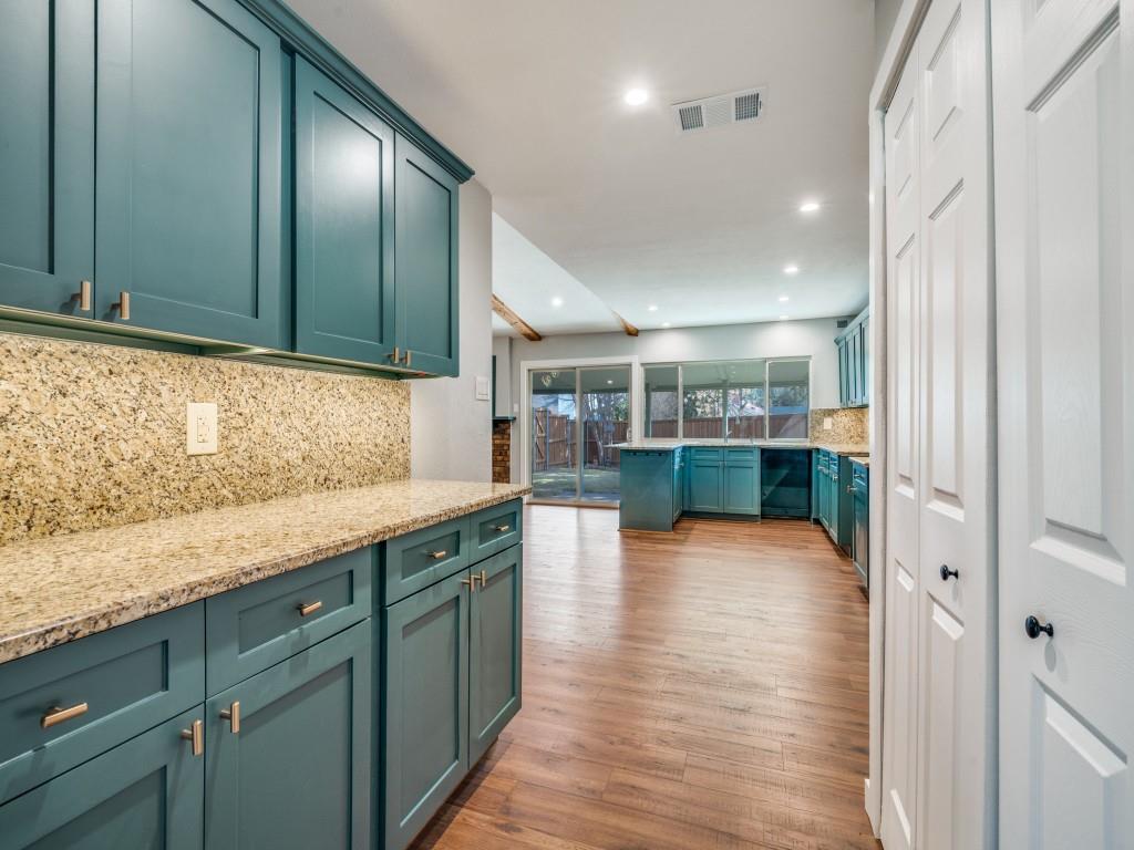 Oaks 03 - Residential