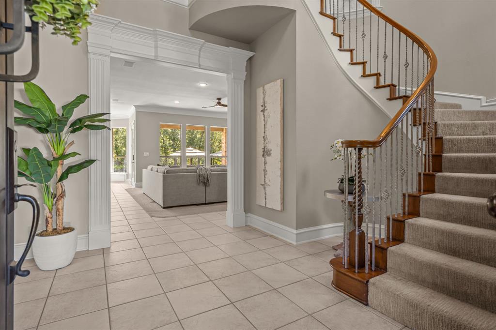 501 Fox Glen