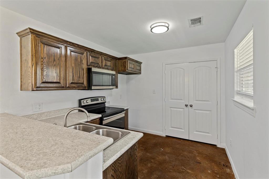 Inglish Estate Add - Residential Lease