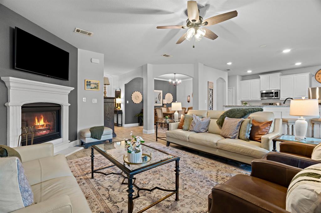 4016 Gray Wolf Drive