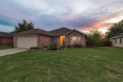 Photo of 3709 Allison Drive, Denton, TX 76207 (MLS # 21232123)