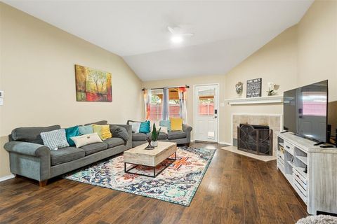 Tiny photo for 3709 Allison Drive, Denton, TX 76207 (MLS # 21232123)