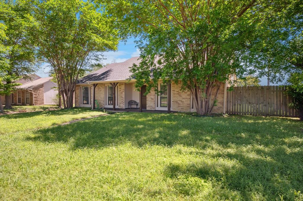 2036 Apple Valley Road