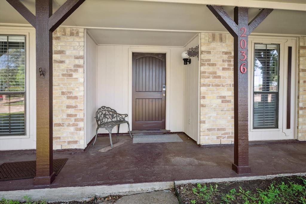 2036 Apple Valley Road