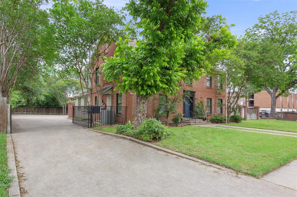 1500 S 10th Street
