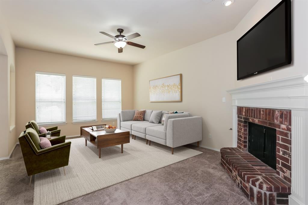 2217 Forest Park Circle