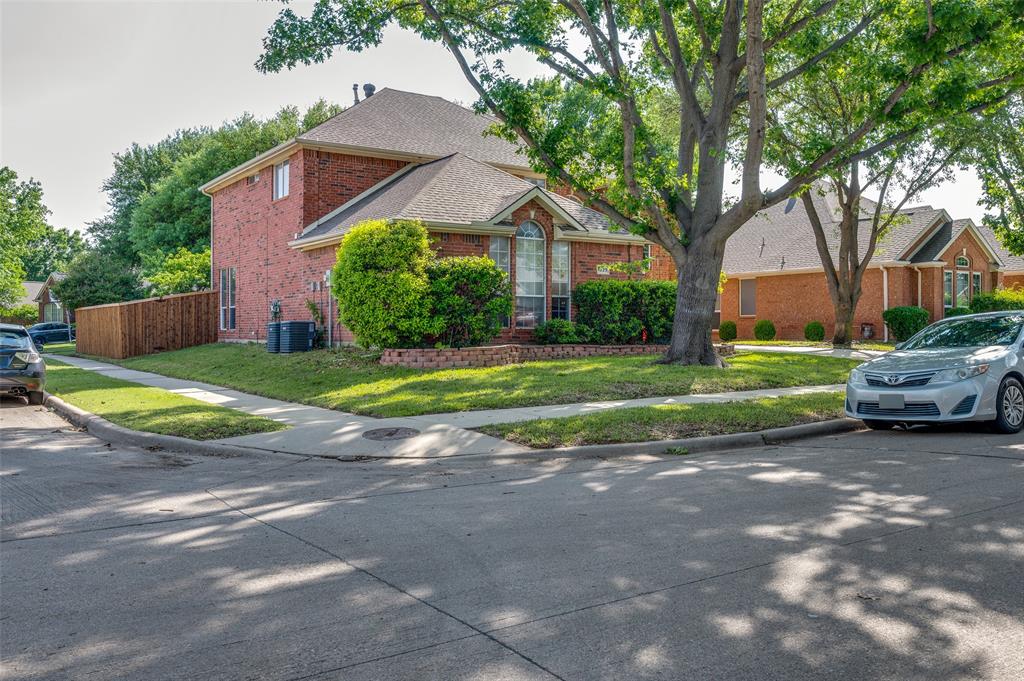 1029 Laurel Oak Drive