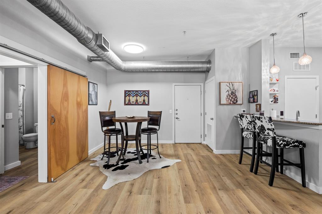 201 W Lancaster Avenue 121