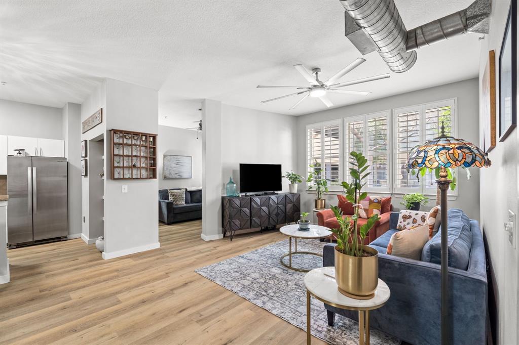 Texas & Pacific Lofts Condo - Residential