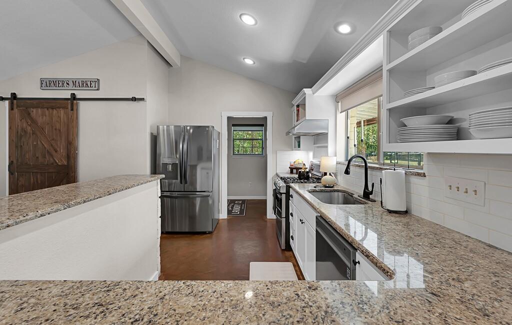 Moore Lewis - Residential