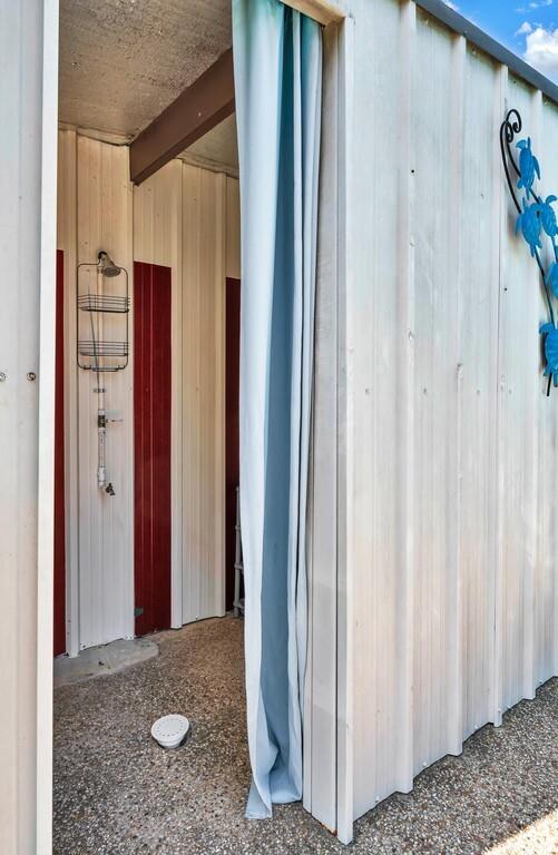 Moore Lewis - Residential