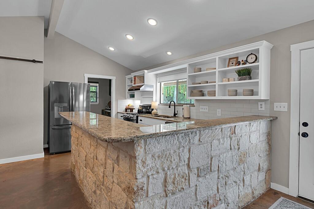 Moore Lewis - Residential