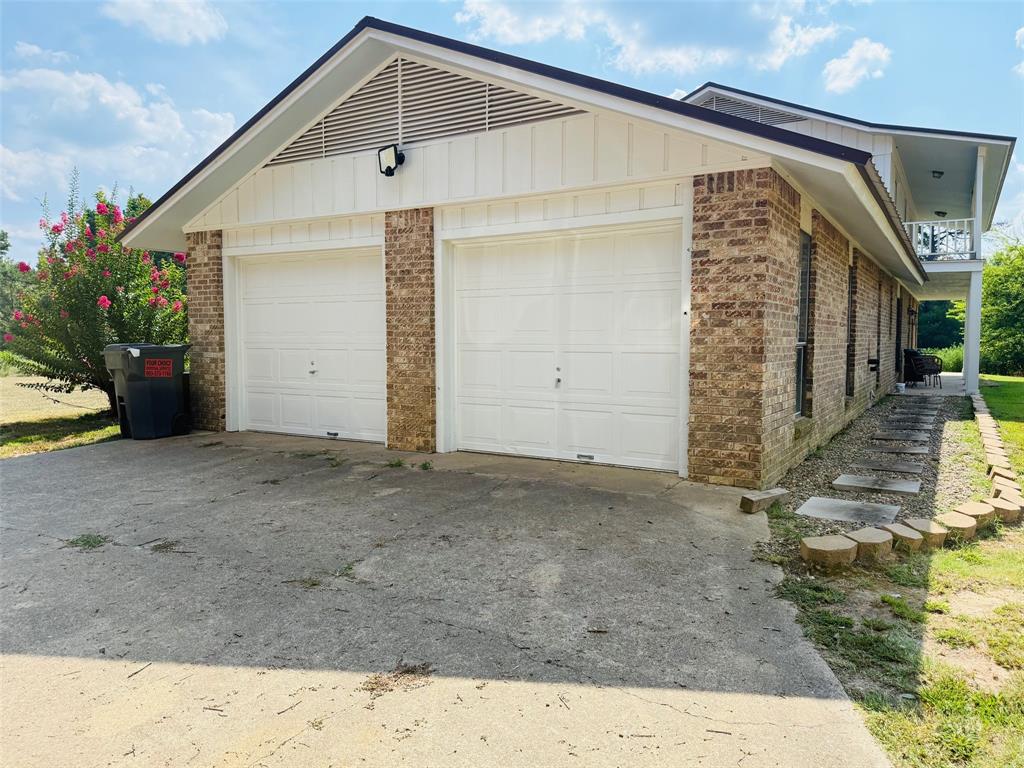 396 County Rd 4104
