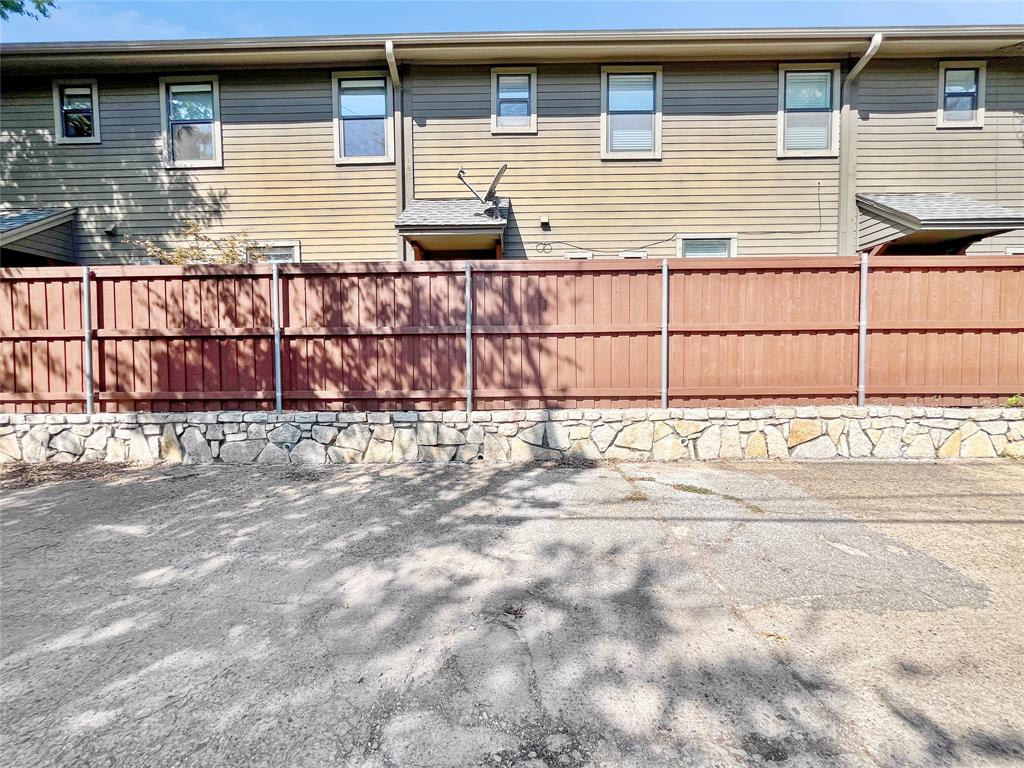 Park Cities Twnhms Amd - Residential Lease