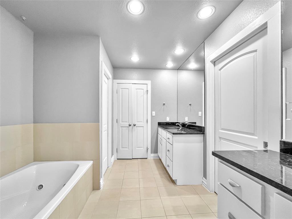 Park Cities Twnhms Amd - Residential Lease