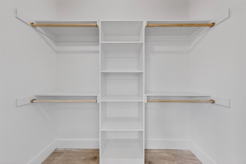 Golden Oaks - Residential